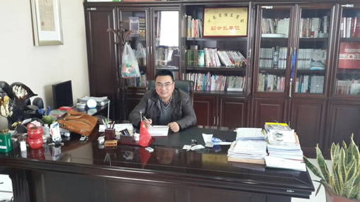 郑州中少书刊教学设备有限公司董事长